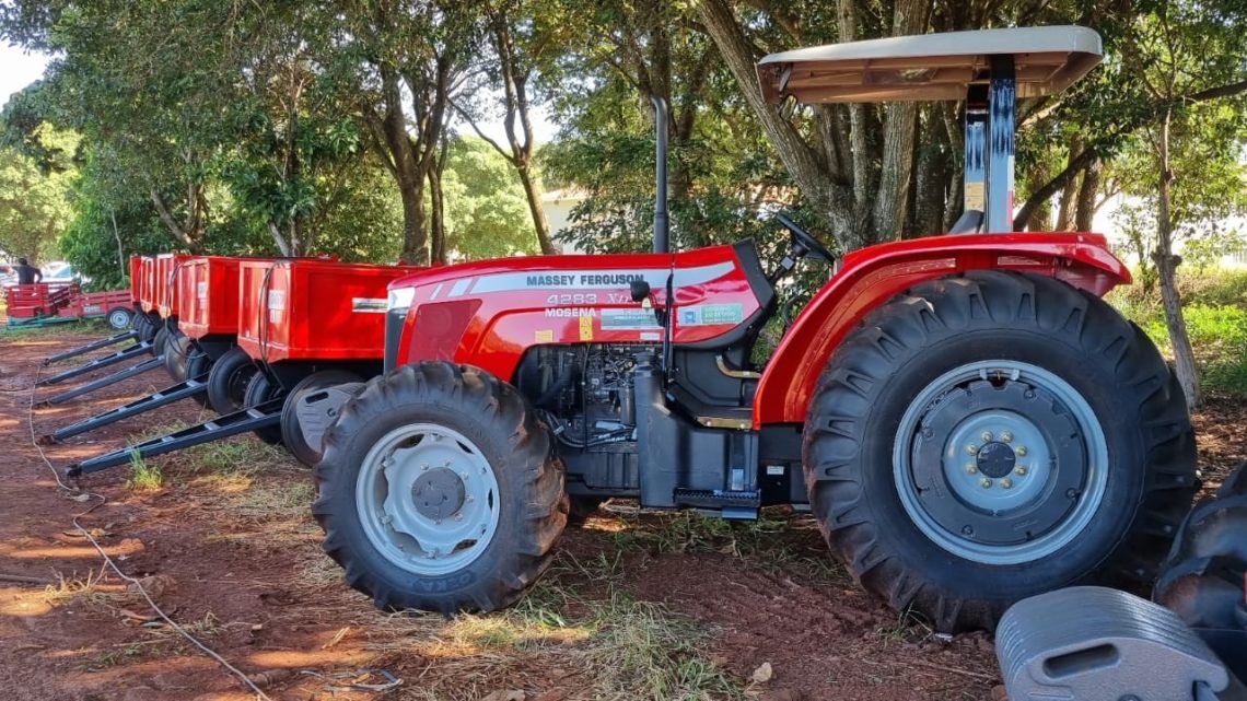 DR. LÍDIO RECEBEU EQUIPAMENTOS PARA A AGRICULTURA FAMILIAR DE IGUATEMI.