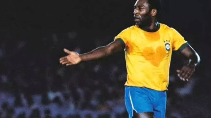 Em homenagem a Pelé, CBF pode trocar estrelas por corações em uniformes; entenda