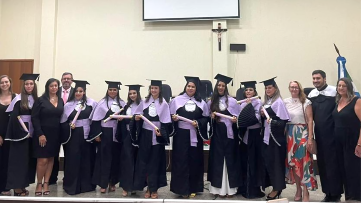 Presidente da Câmara de Vereadores “Careca” se fez presente na formatura da UNIVERSIDADE ANHANGUERA – UNIDERP