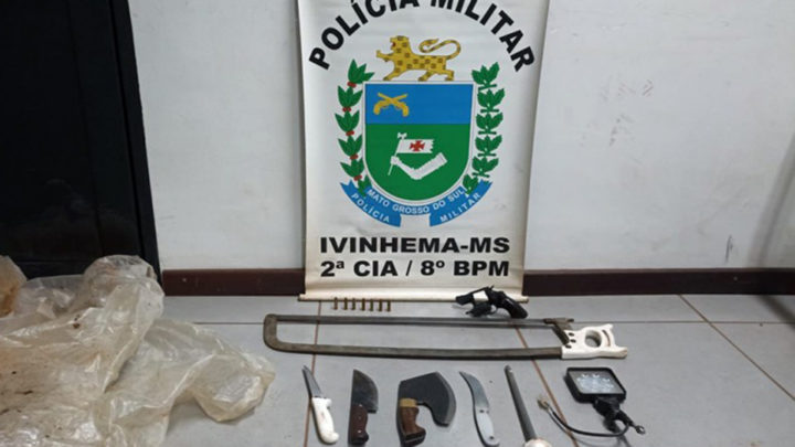 PM de Ivinhema prende quatro pessoas e duas armas de fogo