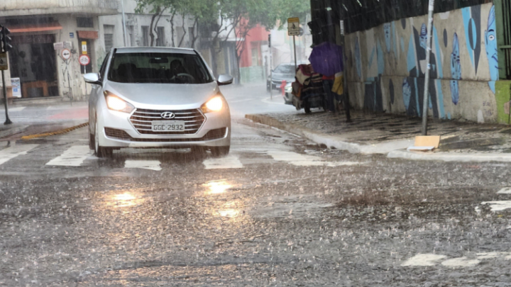 Ciclone deve provocar chuva, ventos e granizo no Sul, com reflexos no Sudeste