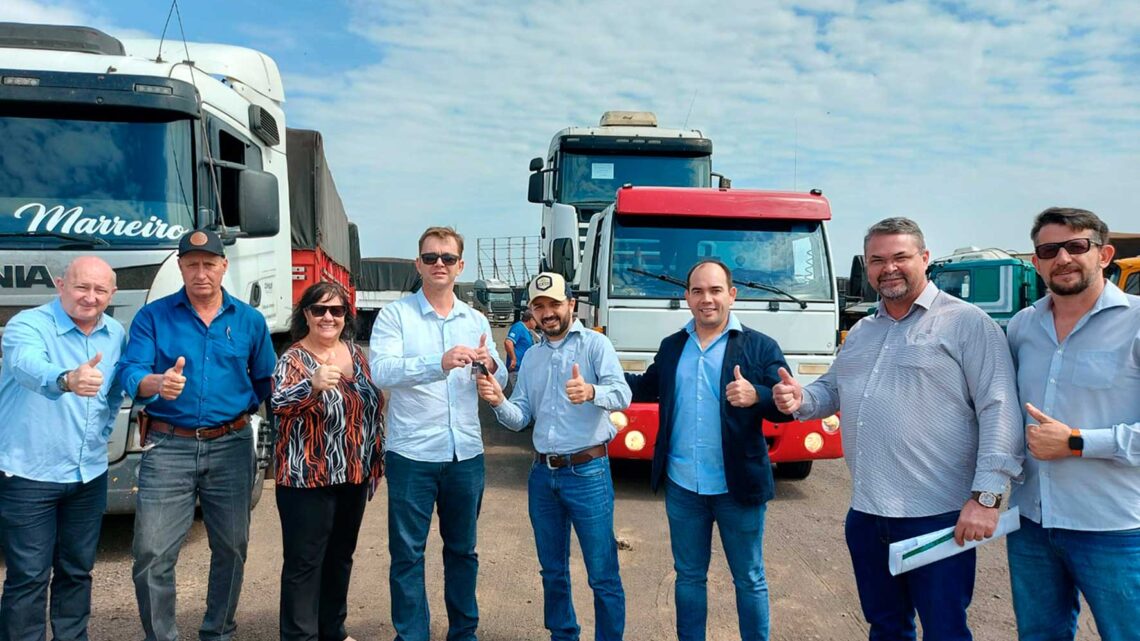 CONISUL recebe caminhão trucado doado pela Receita Federal