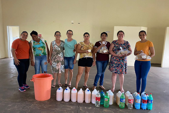 A Secretaria Municipal de Assistência Social de tacuru realiza curso de geração de rendas sobre Produtos de Limpeza