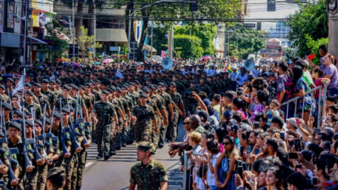 Desfile de Setembro termina em Campo Grande e PM estima público de 15 mil pessoas