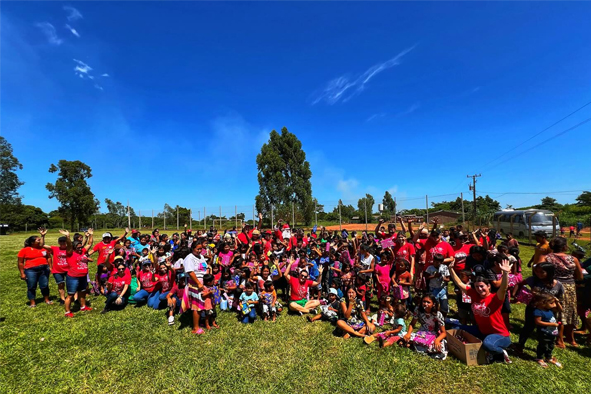 Japorã viveu um capítulo memorável do espírito natalino com entregas de presentes e doces as crianças do municipio