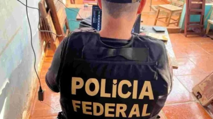 PF deflagra operação e prende trio contra o tráfico de drogas