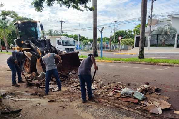 Limpeza em Mundo Novo tem continuidade dos trabalhos nesta semana e Limpeza Geral termina o Berneck