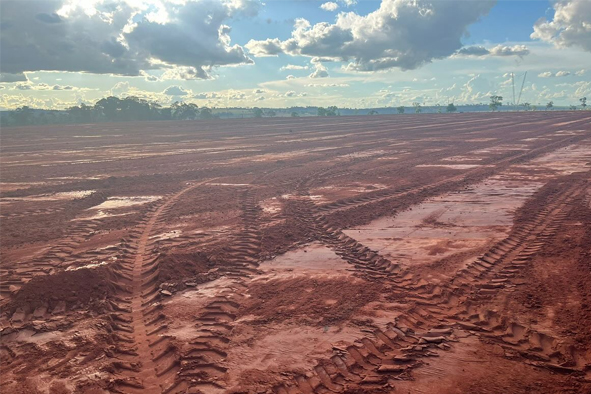 Secretaria de Infraestrutura Conclui Terraformação para Novo Centro de distribuição moveleiro em Japorã