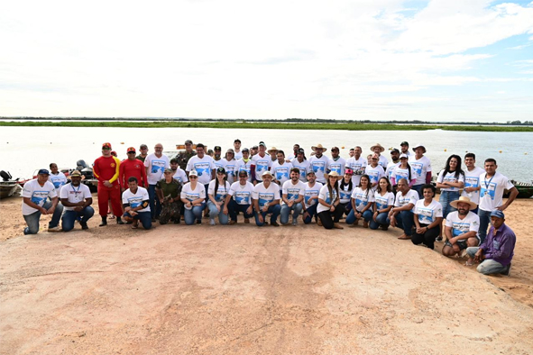 Prefeitura e Loja Paraíso da Pesca desenvolvem Projeto Água Limpa na Praia da Amizade em comemoração ao Dia Mundial da Água