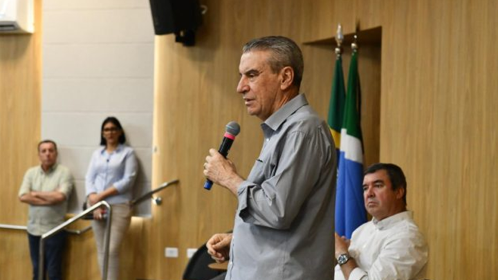 Em reunião com Riedel e prefeitos eleitos, Paulo Corrêa reforça compromisso com o municipalismo