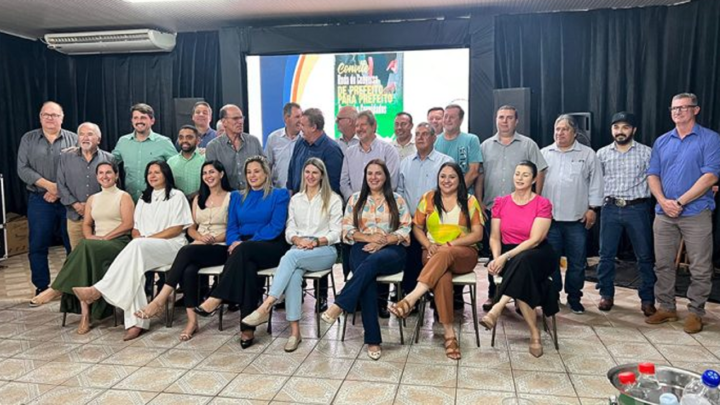 Amambai reúne 17 prefeitos eleitos e reeleitos