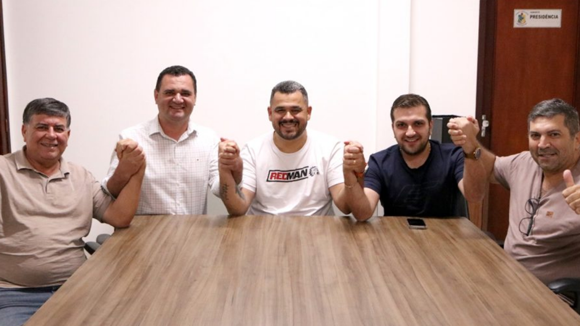 Jader Moreira (MDB) mantém candidatura à presidência da Câmara de Mundo Novo com apoio de quatro vereadores do PSDB