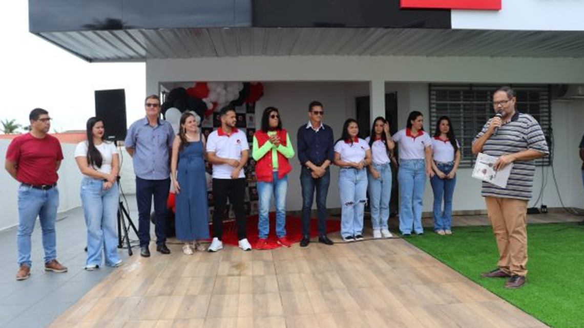 Governo de Mundo Novo prestigiou a inauguração da Odonto Excellence nesta segunda-feira (09)