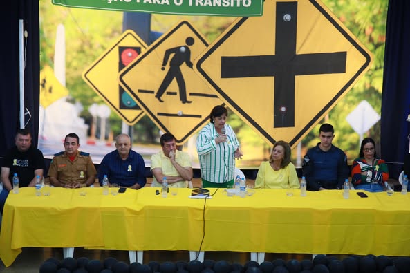 Abertura do Maio Amarelo 2025 contou com a presença da presidente do Conselho Estadual de Trânsito em Mundo Novo