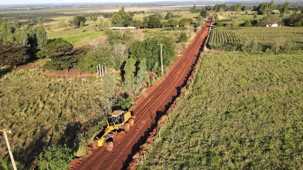 Prefeitura de Itaquiraí promove melhorias nas estradas rurais do P.A. Caburaí