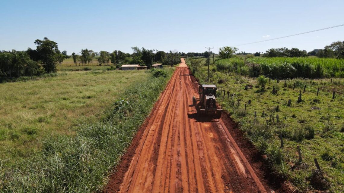 Secretaria de Obras mantém frentes de trabalho atuando na recuperação das estradas rurais