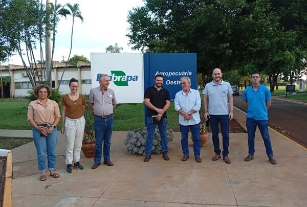 SECRETÁRIO DE DESENVOLVIMENTO ECONÔMICO BUSCA PARCERIAS COM A EMBRAPA PARA IMPULSIONAR SETOR AGROPECUÁRIO EM IGUATEMI