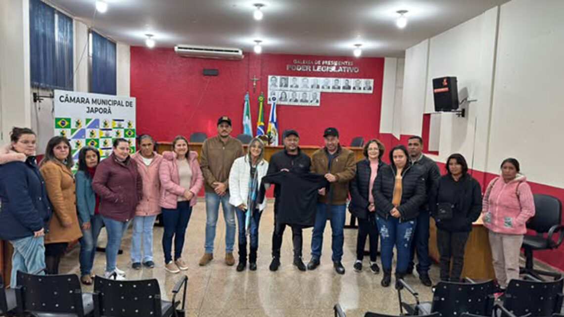 Parceria com empresa de confecções garante renda para costureiras de Japorã