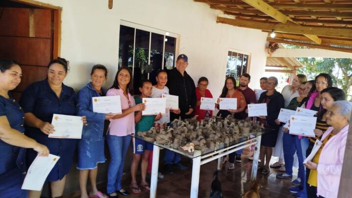 Itaquiraí transforma argila em cultura com curso sobre bichos do Pantanal