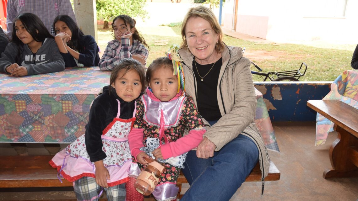 SECRETARIA DE ASSISTÊNCIA SOCIAL DE IGUATEMI REALIZOU FESTA JULINA PARA OS ALUNOS DO PROGRAMA “NOVO OLHAR”.