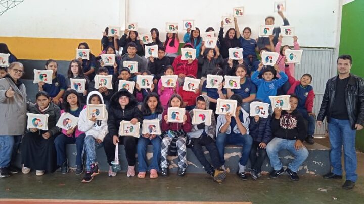 Oficina de tapeçaria em alto-relevo promove arte e criatividade nas escolas de Japorã