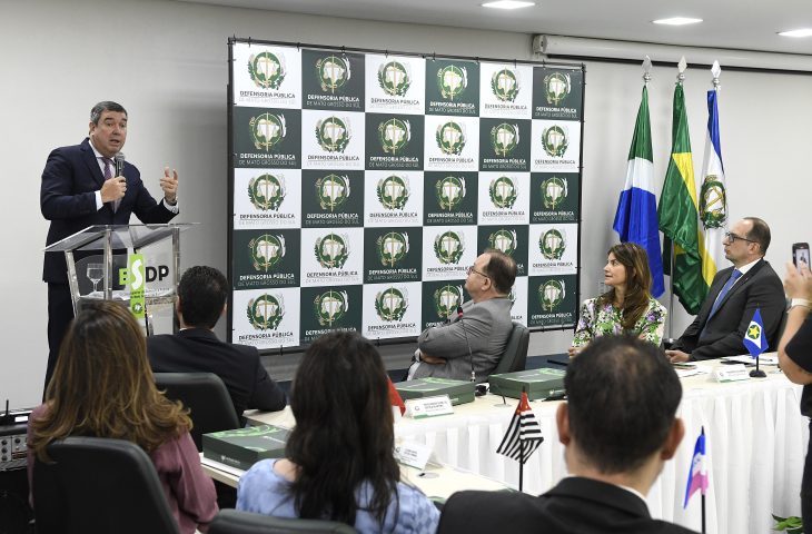 Em encontro com defensores públicos, Governo de MS defende inclusão e combate a extrema pobreza