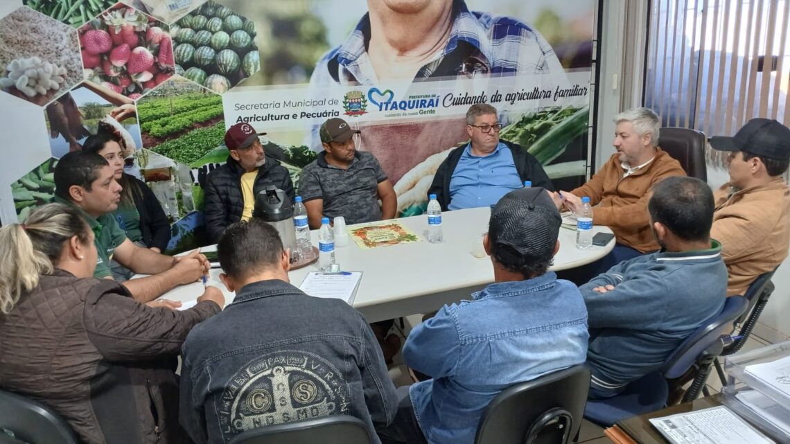Agricultura de Itaquiraí viabiliza adubo foliar e sementes de milho para pequenos produtores