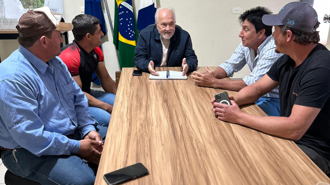 REPRESENTANTES DA ASPROLOMA E LIDERANÇAS LOCAIS SOLICITAM MELHORIAS NA INFRAESTRUTURA RURAL