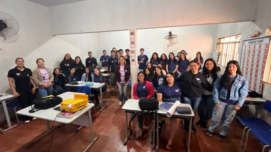 Palestra sobre o Agosto Lílas na Escola Estadual Marechal Rondon nesta terça-feira (19)