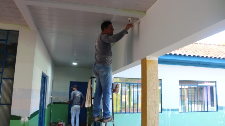 Setor de Pintura Inicia Etapa Final de Revitalização do Cei Guaicuru