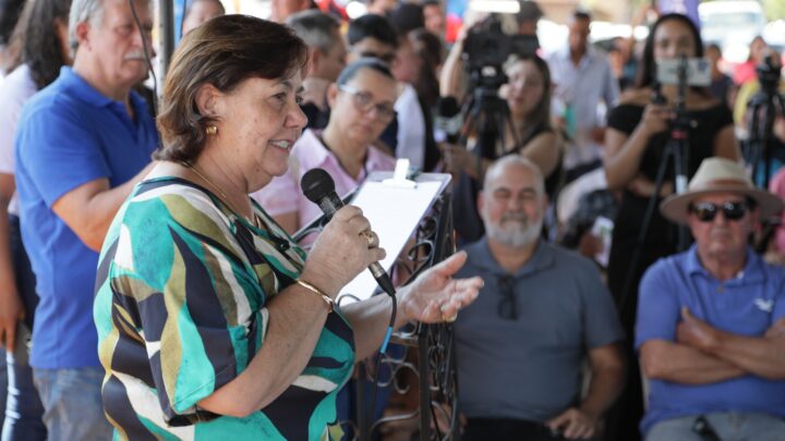 Assinatura da regularização dos terrenos do Mila aconteceu nesta sexta-feira (12)