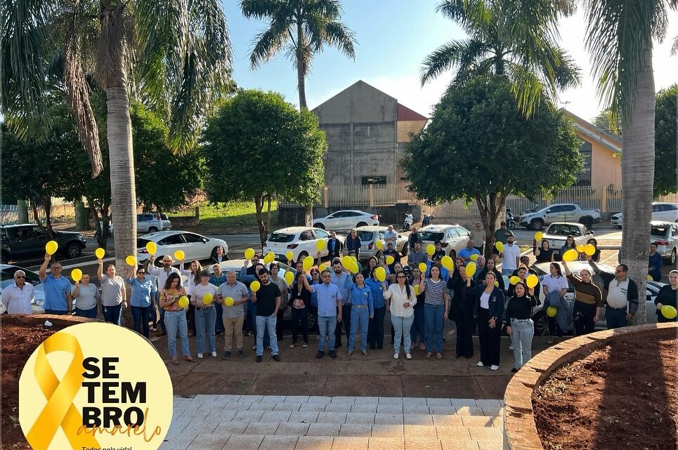 Funcionários da Prefeitura unem civismo e conscientização no Setembro Amarelo