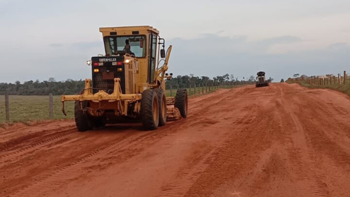 Prefeitura intensifica serviços de patrolamento e melhorias nas estradas rurais