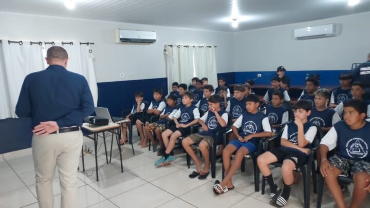 Palestra sobre Tabagismo e Cigarros Eletrônicos para Crianças e Adolescentes