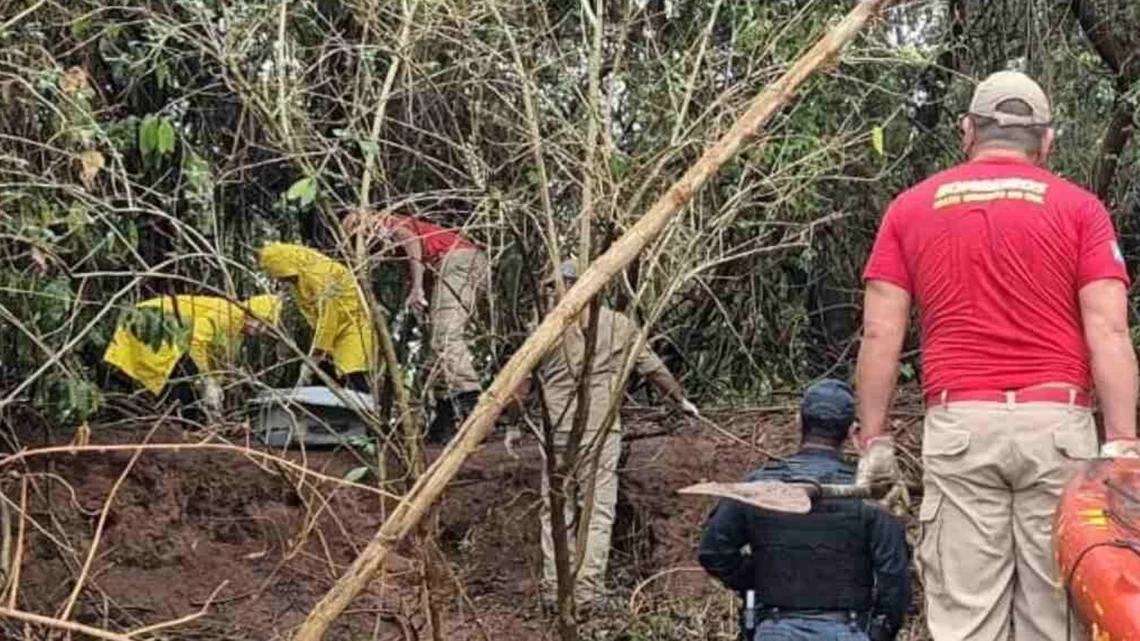 Bombeiros encontram corpo de homem desaparecido no Rio Anhanduí em Campo Grande