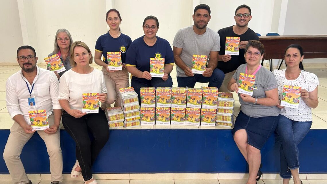 SECRETARIA DE ASSISTÊNCIA SOCIAL FAZ ENTREGA DE MATERIAL LÚDICO NAS ESCOLAS MUNICIPAIS E ESTADUAL COM REFERÊNCIA AO TRABALHO INFANTIL.