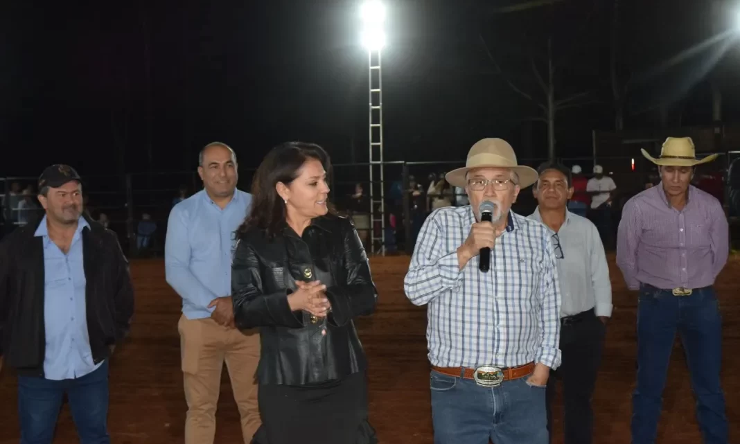 Com três dias de competição, 1º Rodeio Fest Show em Iguatemi contou com 42 peões