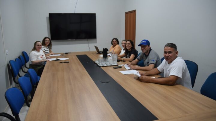 REPRESENTANTES DO FÓRUM MUNICIPAL DOS TRABALHADORES EM SAÚDE REUNIRAM-SE PARA APRECIAÇÃO DE CONTAS.