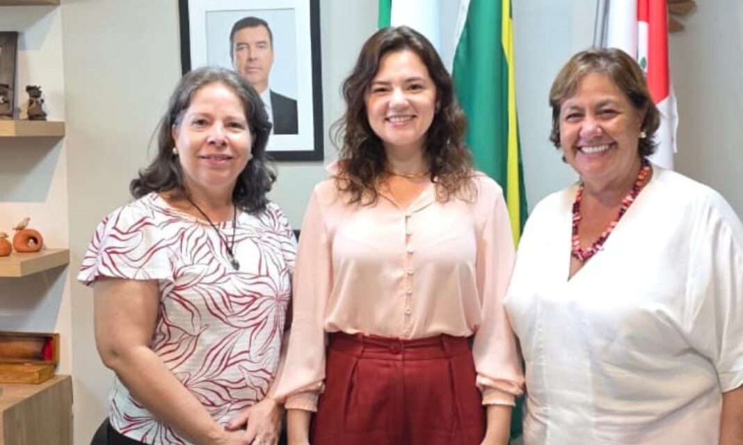 Governo de Mundo Novo fortalece parcerias para ações de enfrentamento à violência contra a mulher