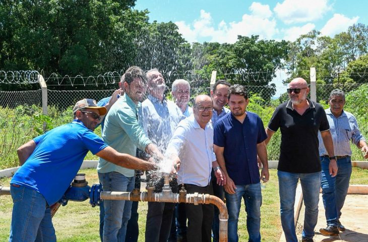 Prefeitura de Itaquiraí e Governo do Estado abrem o registro de 1 dos 6 poços no P.A. Santa Rosa e reforçam políticas públicas no campo