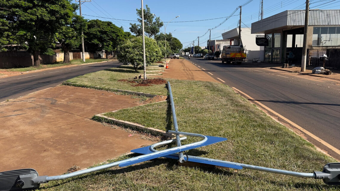 Avenida Industrial começa a receber nova iluminação em LED