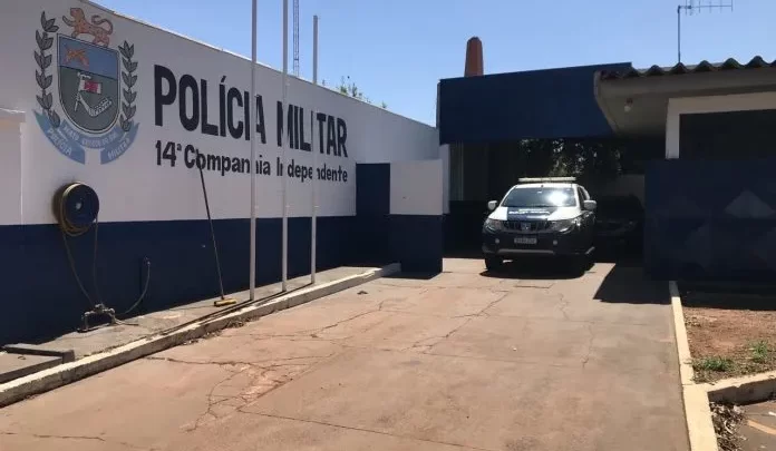 Mulher foragida do semiaberto por tráfico de drogas é presa pela Polícia Militar em Mundo Novo
