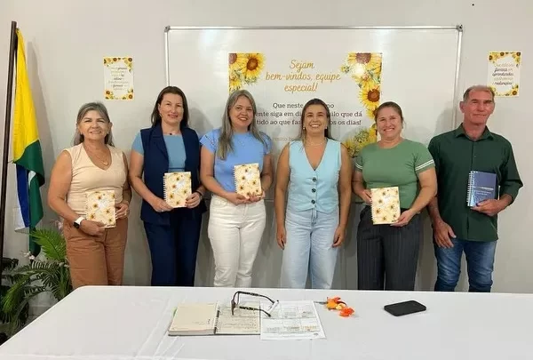 Educação de Japorã alinha estratégias e ajustes visando o início do Ano Letivo de 2026