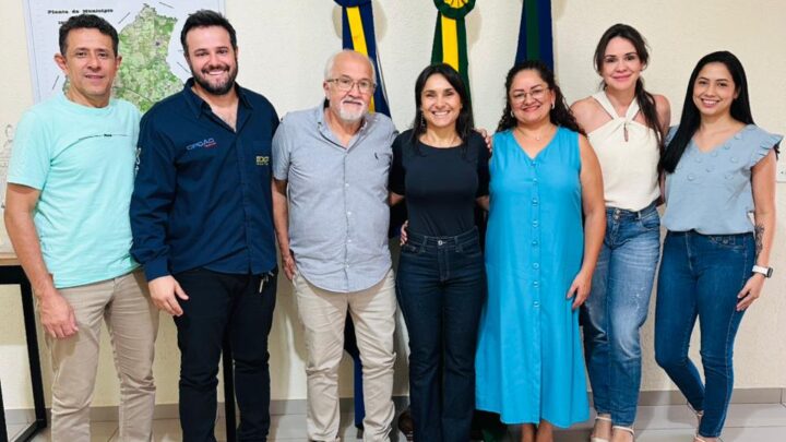 PREFEITO DR. LÍDIO LEDESMA RECEBE REPRESENTANTES DA RECEITA FEDERAL DURANTE VISITA TÉCNICA AO PAV DE IGUATEMI