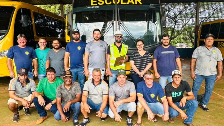 MOTORISTAS DO TRANSPORTE ESCOLAR DA REDE MUNICIPAL PARTICIPAM DE PALESTRA SOBRE SEGURANÇA